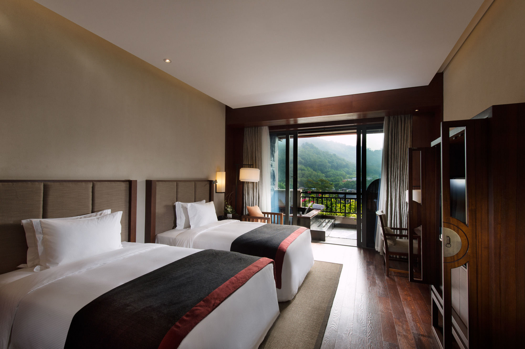 Doubletree Resort By Hilton Hotel Hainan - Qixianling Hot Spring Baoting Exterior foto